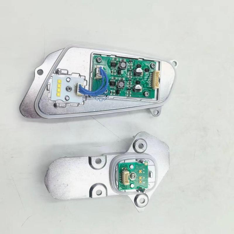 Volvo Trucks FH Left Front Headlight 22239219 21221130 Control Unit OE:82355055 Electronic Control Module