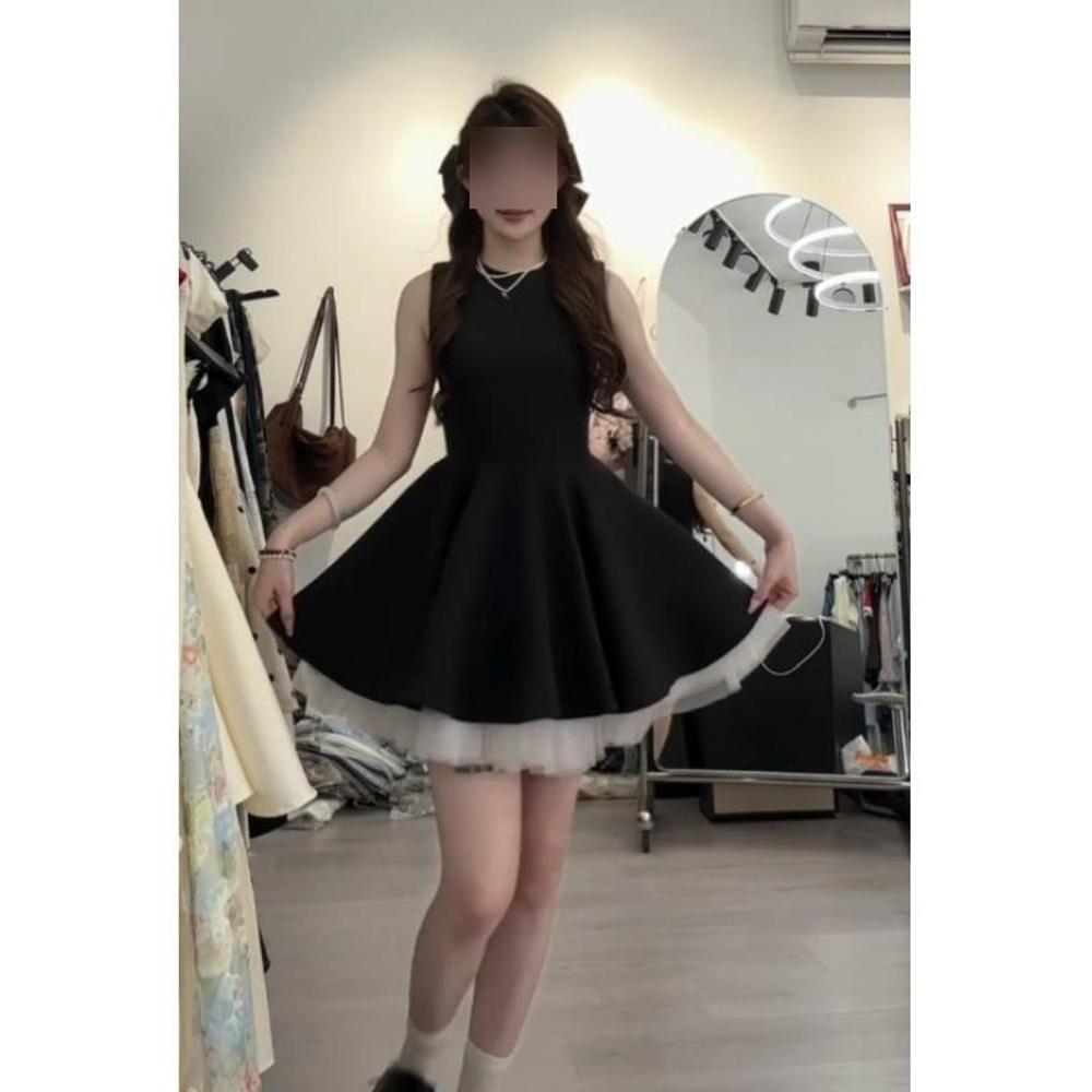 

Платье без рукавов с сетчатыми вставками цвета тысячи золотых ветров, женское летнее новое платье принцессы с пышной юбкой и завышенной талией XL- (recommended 110-60kg)