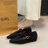 2025 autumn French retro versatile pointed single shoes women's inner height increase beautiful niche flat Mary Jane shoes