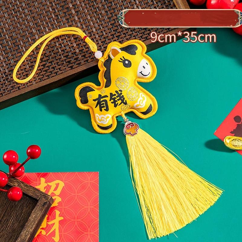 Chinesischer Stil Tierkreis Maskottchen Anhänger Segensstickerei Glücksbringender Duftsack mit Quasten Pferd Räuchersack Autoanhänger