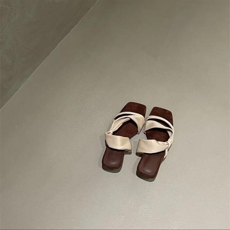 Niche high-end French fairy style one-word square head slippers 2025 new summer temperament versatile high heels sandals