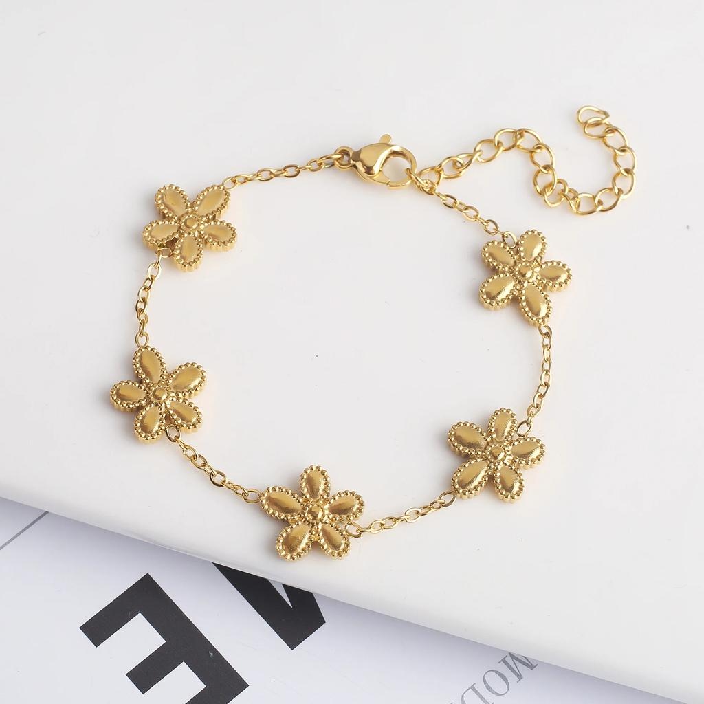 Daisy New Design Gold Plated Metal Religious Virgin Ornament Bracelet Women Creative New Design Stainless Steel Butterfly Heart