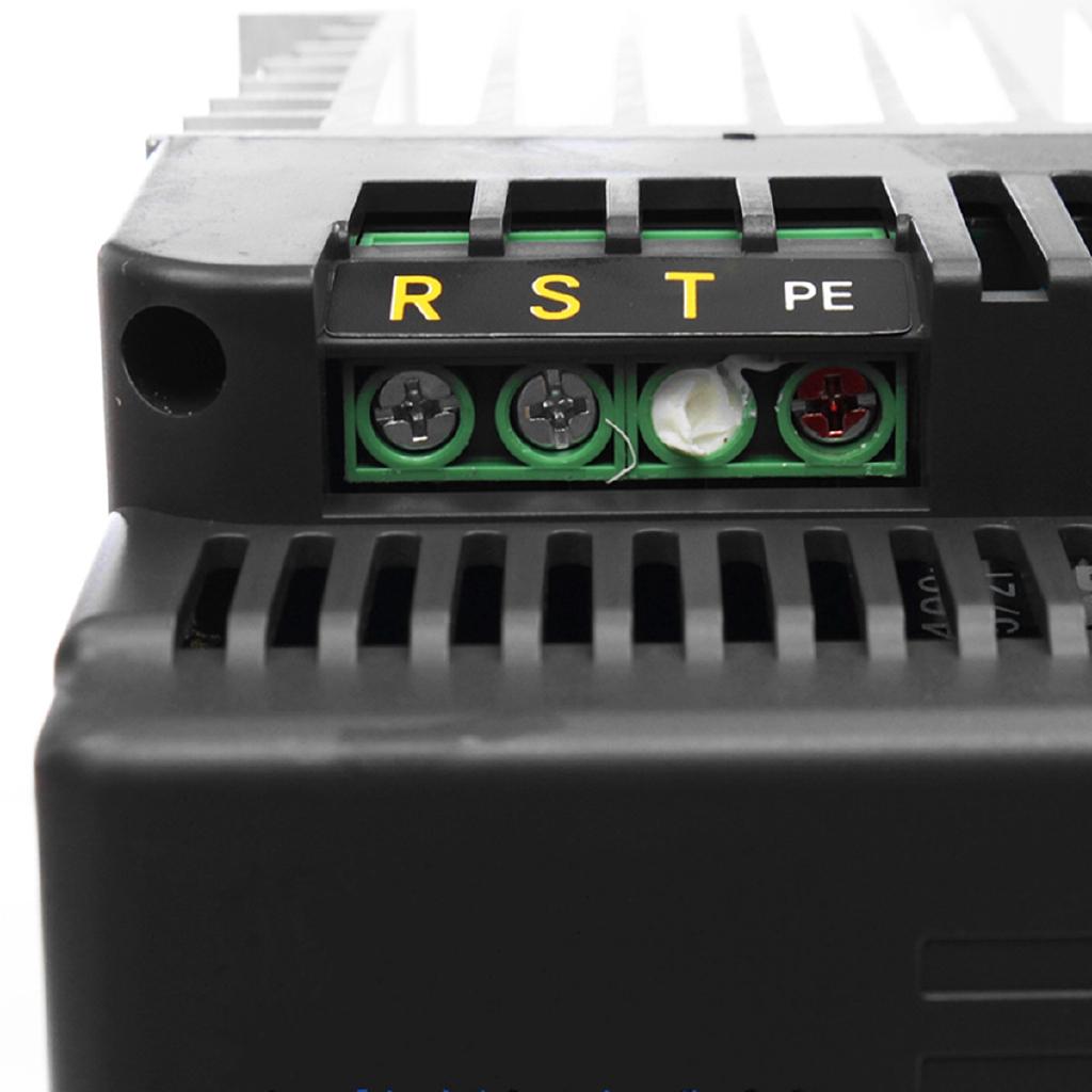 5.5KW 3 Phase Speed Control Drive Converter 220V 50Hz-60Hz Frequency Inverter Input VFD Triphase Output Motor