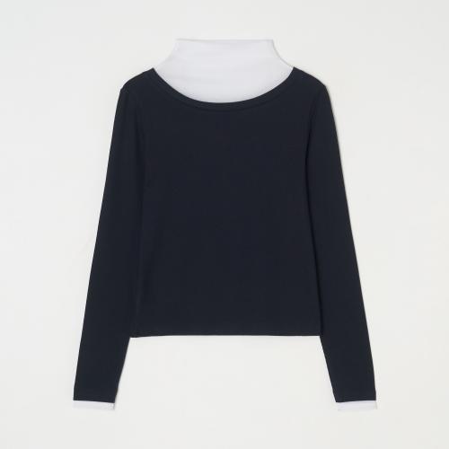 EL Lucia Neck Contrast T-Shirt