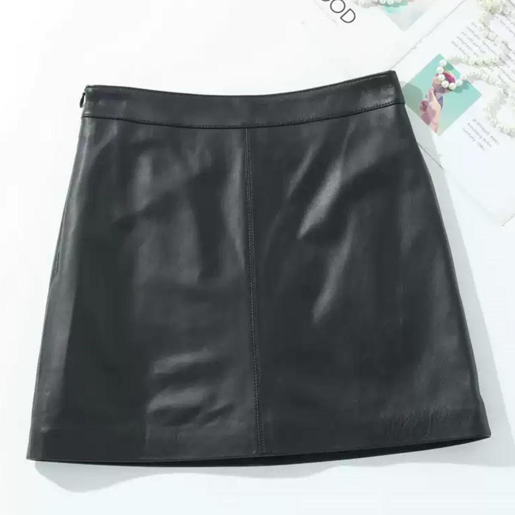 Plus Size High Waist Black Faux Leather A-line Mini Skirt for Women - Hip-Hugging Slim Fit for Spring and Autumn