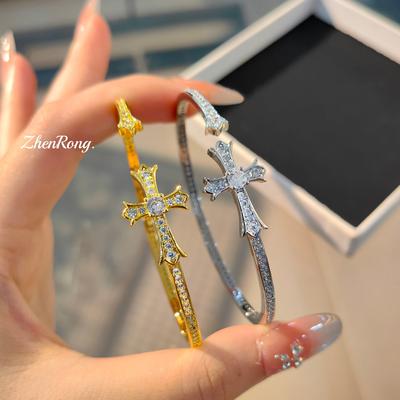Vintage Kreuz Strass Armreif für Damen Leichter Luxus Offener Armreif Elegantes Modeschmuck