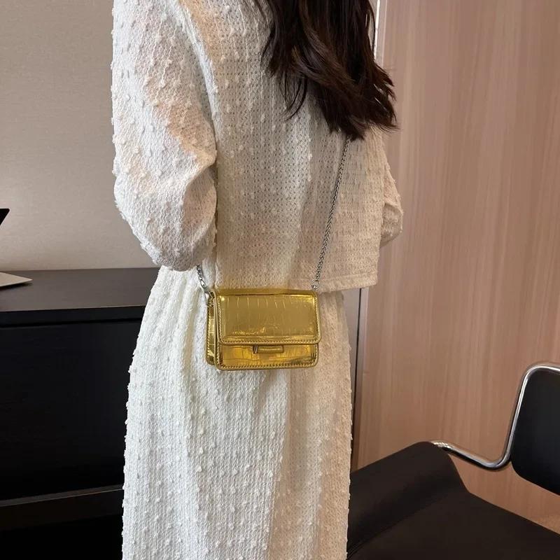 Vintage Dámska Strieborná kabelka Crossbody Luxusné Dizajnové Malé kabelky cez rameno Módne zlaté Mini štvorcové Roztomilé Pu kožené kabelky