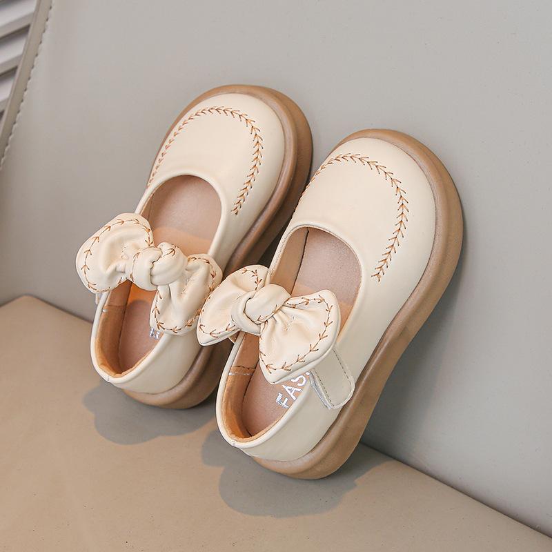 

Кожаная обувь для девочек 2025 осень новая с бантом детские туфли принцессы обувь для выступлений для девочек обувь для малышей с мягкой подошвой 23-29 yards whole box shot 49 pairs