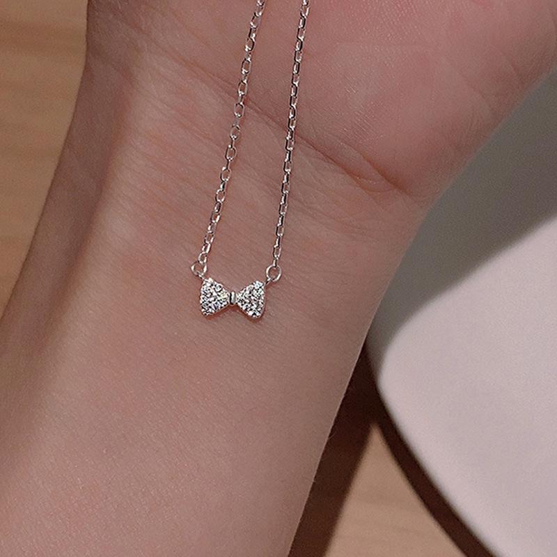 Japanese & Korean Summer Bow Clavicle Necklace: Simple, Sweet Pendant