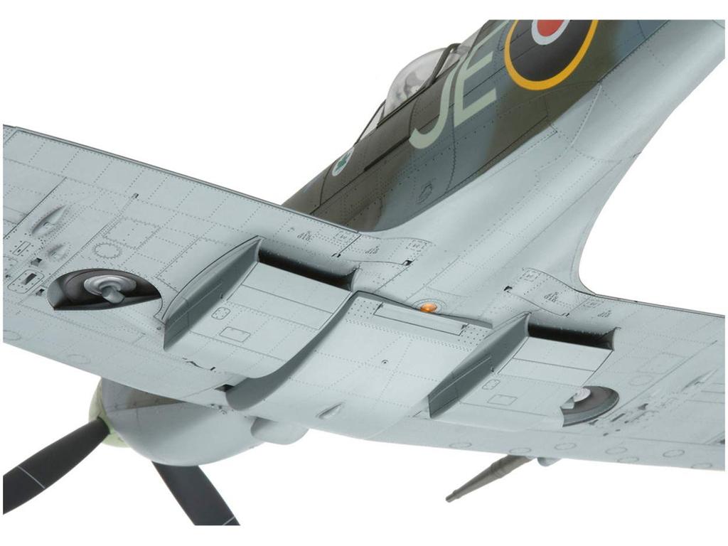 Tamiya Aircraft Series 19 Royal Air Force Supermarine Spitfire IXc Plastic Model Kit 60319 1/32 No. Mk.