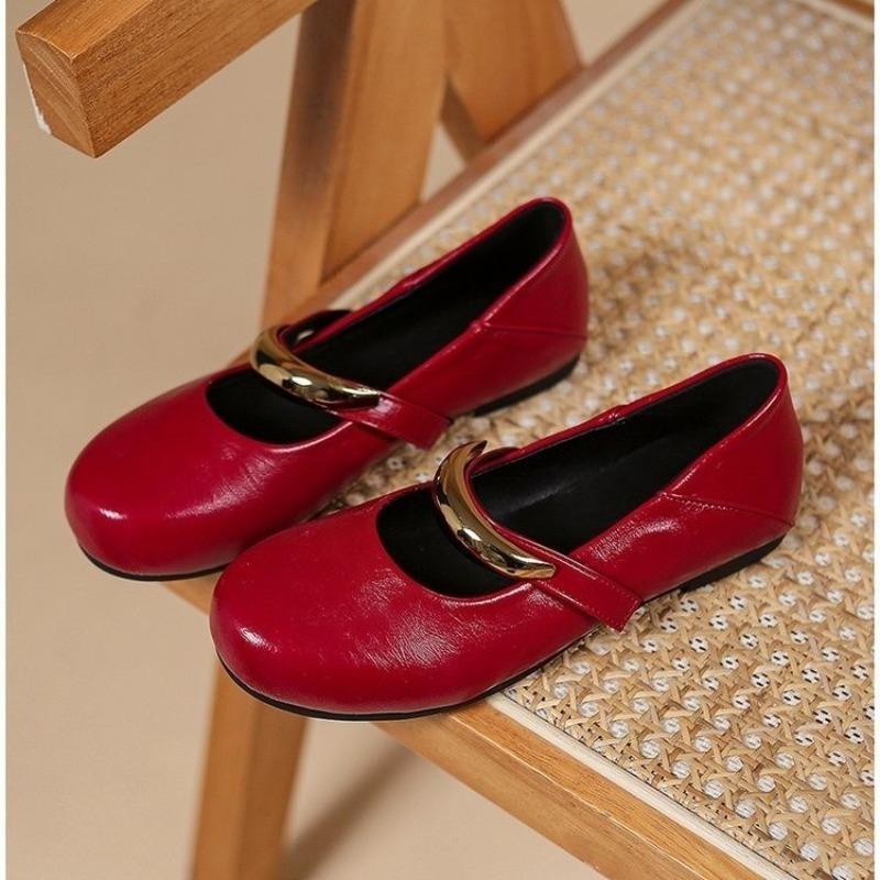 2026 Women Flats Soft Leather Mary Janes Shoes Low Cut Slip-On French Vintage Style Shoes Women Round Head Rubber Sole Loafers 35 красный 3960₽