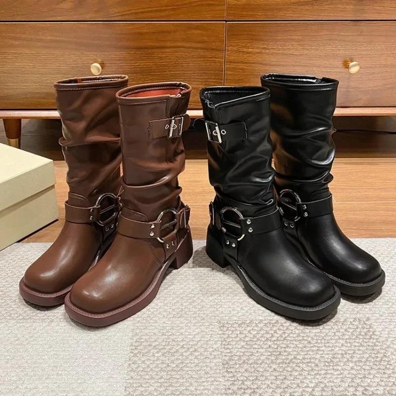 Modische Schnalle Motorradstiefel Damen Runde Spitze Mittlerer Absatz Knöchelhohe Stiefel Quadratischer Absatz Herbst Plateau-Schuhe