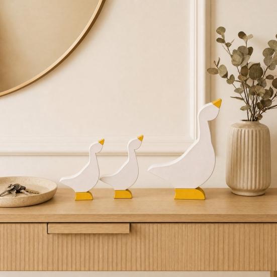 3Pcs Goose Wood Table Sign, Nordic Style Minimalist Solid Wood Decorative Ducks Set, Tabletop Centerpieces for Home Office Kids Room Shelf Decor