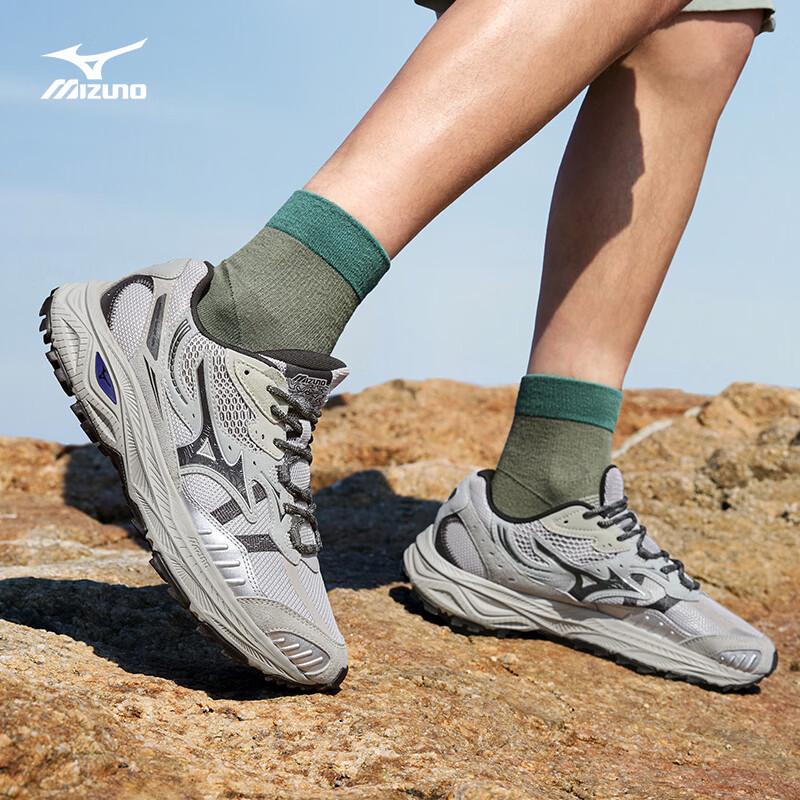 Mizuno RACER ADV Retro Trail Running Shoes