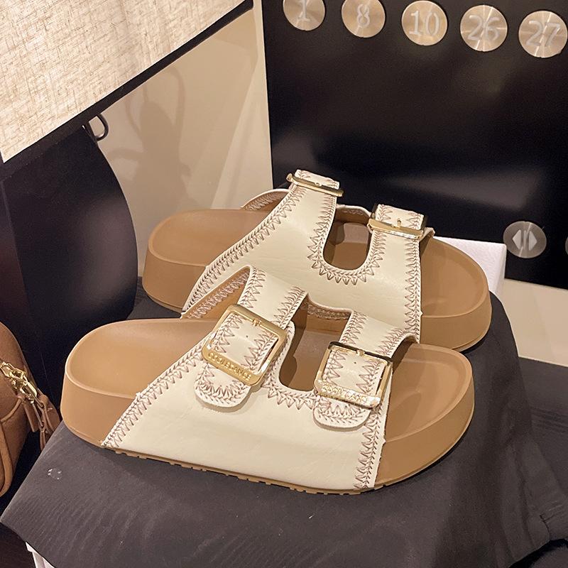 Fashion and comfortable platform slippers women's 2025 summer new outer wear Boken shoes heightened non-slip one-word slippers