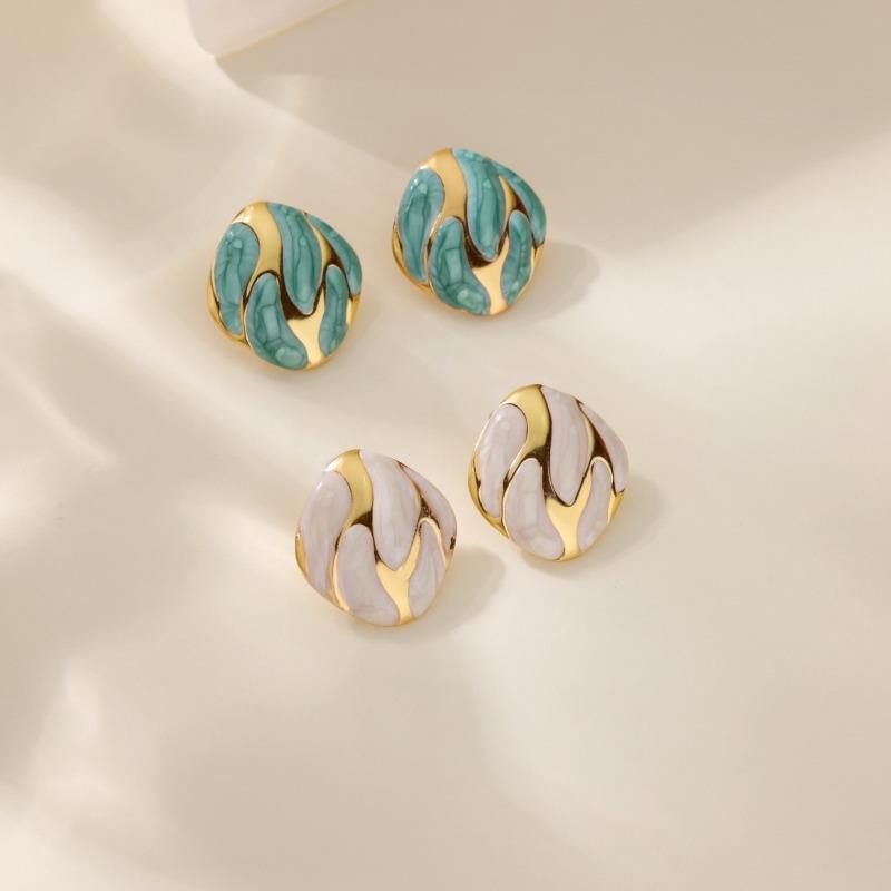 New retro temperament stud earrings love dripping oil high-end niche stainless steel earrings earrings women