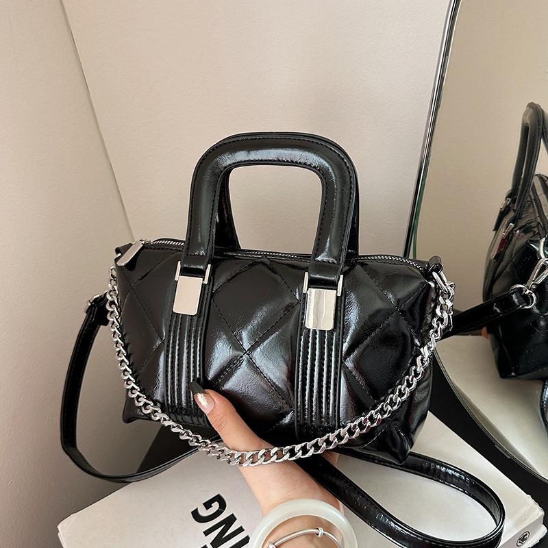 Klasyczna Czarna Torebka na Imprezę Jesień/Zima Nowa Damska Teksturowana PU Torby na Jedno Ramię Elegancka do Pracy Łańcuszek Torba Crossbody Trend