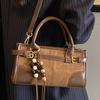 Simple Retro Fashion Messenger High Value 2025 Autumn New Baguette Bag Large Capacity Shoulder Small Square Bag Foreign Style