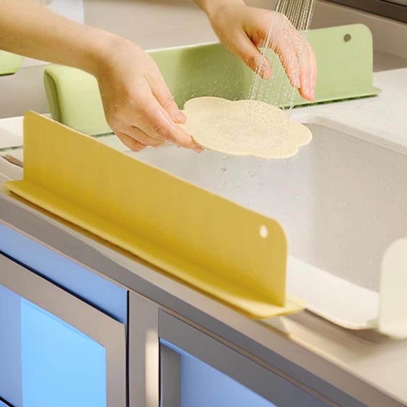 1 ks Silikonová ochrana proti stříkající vodě do dřezu s přísavkou Bariéra proti stříkající vodě pro kuchyňský dřez Vodotěsná zástěna proti stříkající vodě