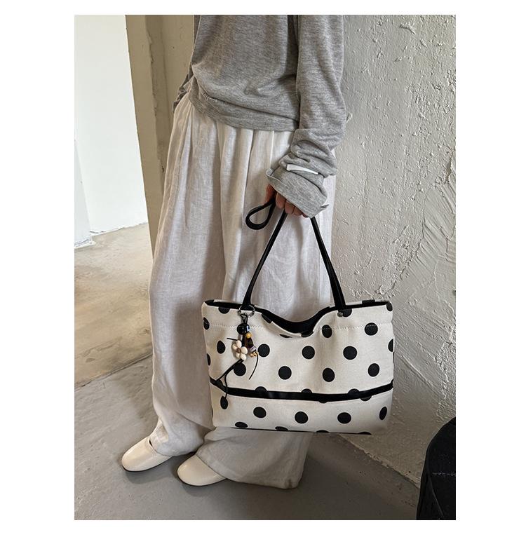 2026 New Korean Casual Polka Dot Tote: Versatile, Large-Capacity Underarm Shoulder Bag