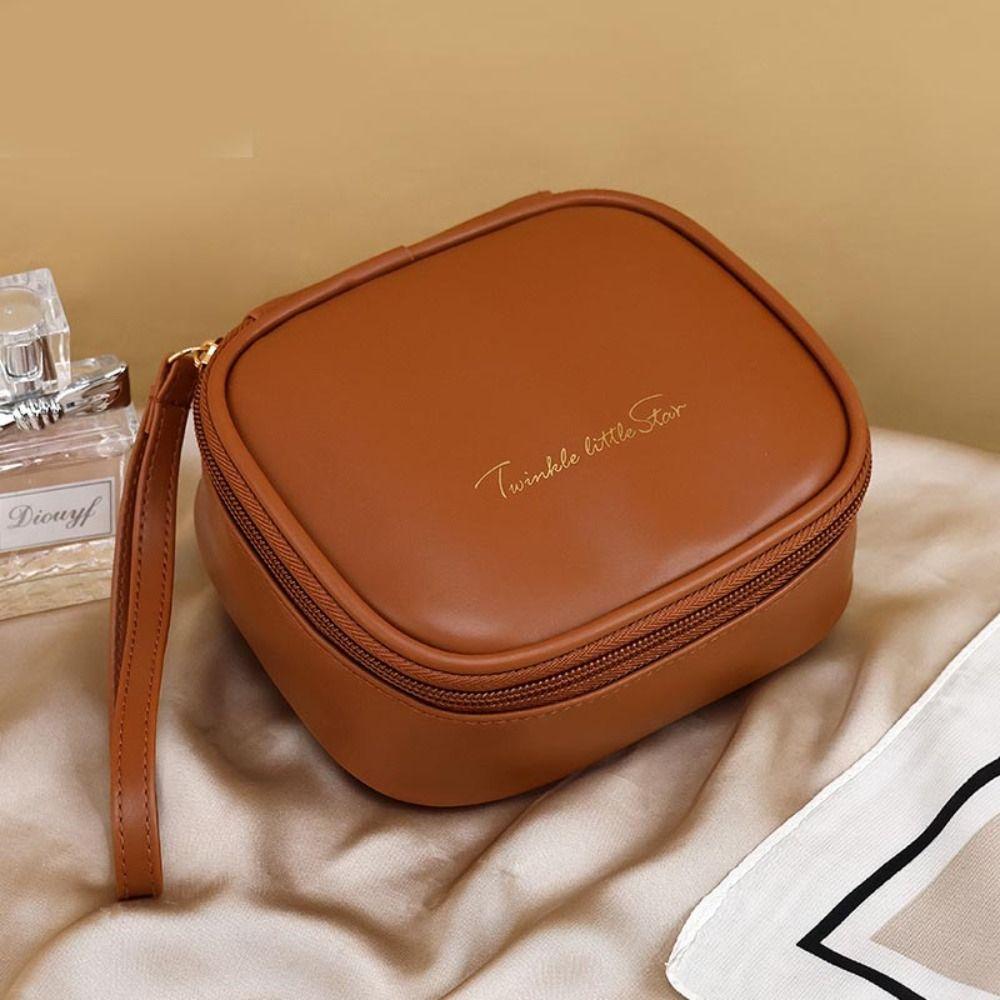 

PU Sanitary Pad Tissue Bags Korean Style PU Cosmetic Bag Portable Portable Makeup Bag Girls коричневый