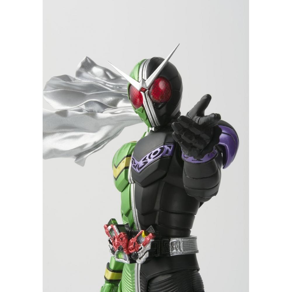 S.H.Figuarts (Shinkocho Seiho) Kamen Rider W Cyclone Joker approx. 145mm PVC&ABS painted movable figure