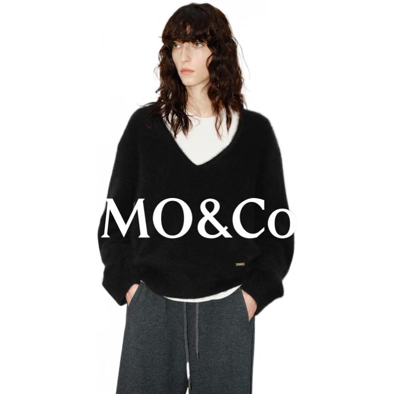 

MO&Co. Коллекция Цинь Лань Свитер с V-образным вырезом из смесовой енотовой шерсти S 160