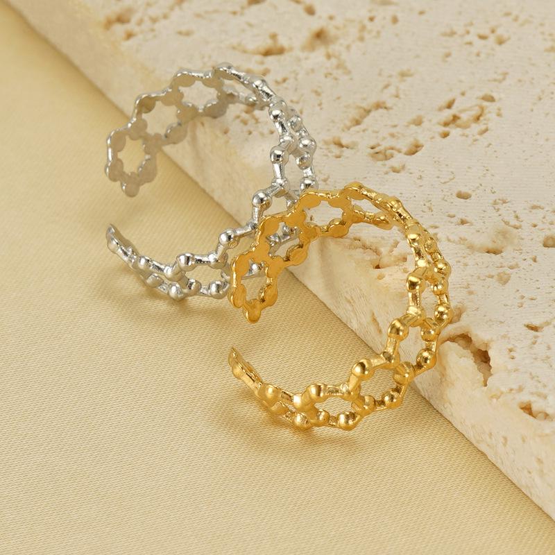 Women's 18K European & American Titanium Steel Adjustable Hollow Ring