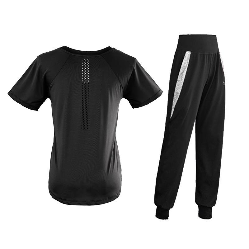 "Women's Quick-Dry Short Sleeved Yoga and Running Top - Loose, Breathable, Plus Size, Casual Spring/Summer Activewear"