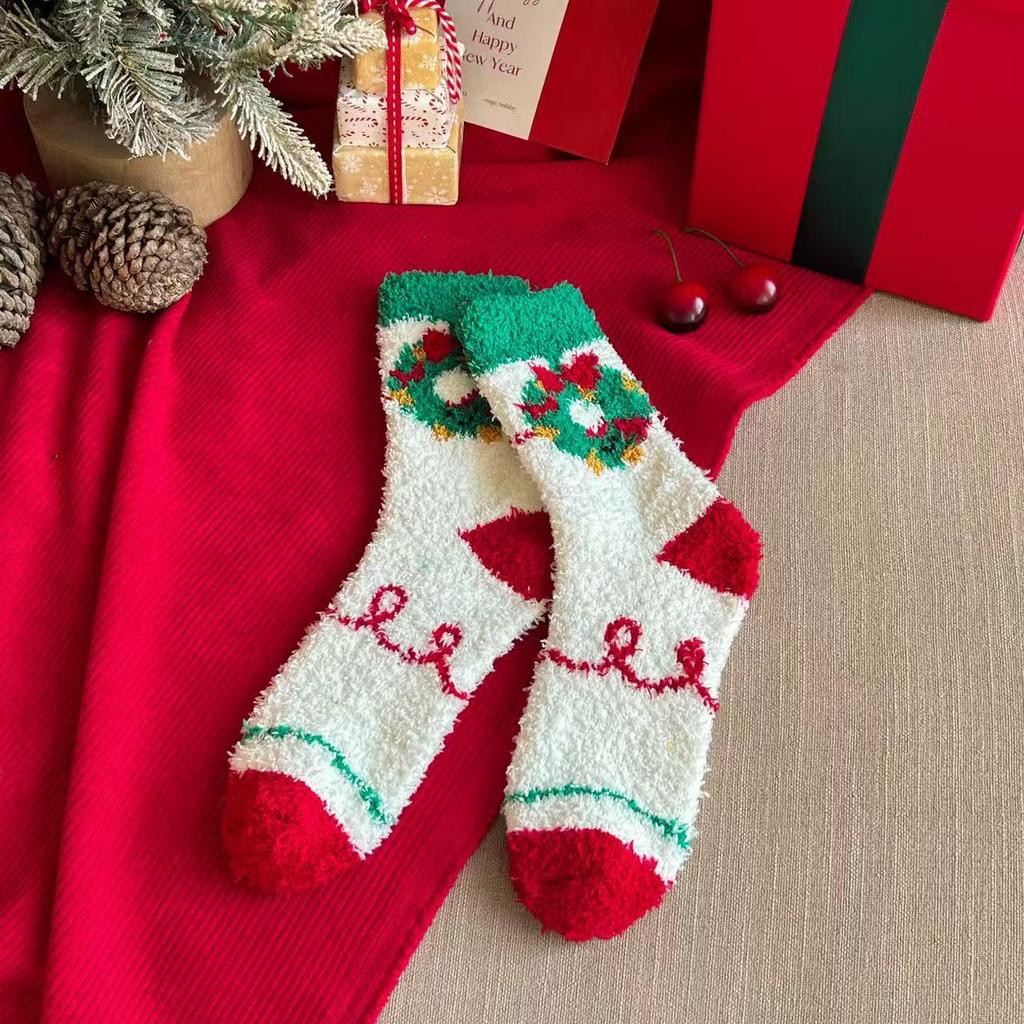 Damen Flauschige Cartoon Plüsch Weihnachtsstrümpfe - Warmer Korallenfleece, Nicht fusselnd, Gemütliche Schlaf-Boden-Socken