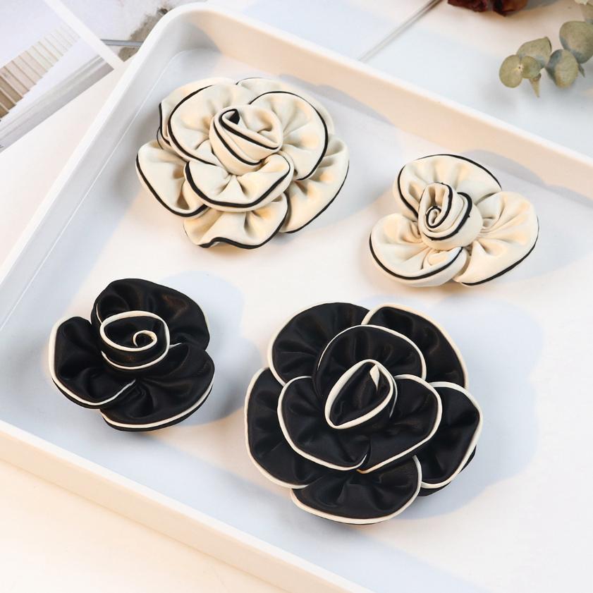 New Fabric Flower Brooches for Women Multi-layer Suit Sweater Badge Black White Lapel Pins for Women Luxury Jewelry Accessories