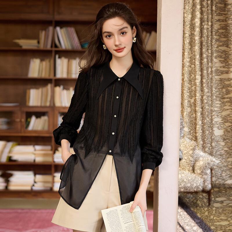 

Elegant Pointed Collar Side-Slit Commuter Shirt L