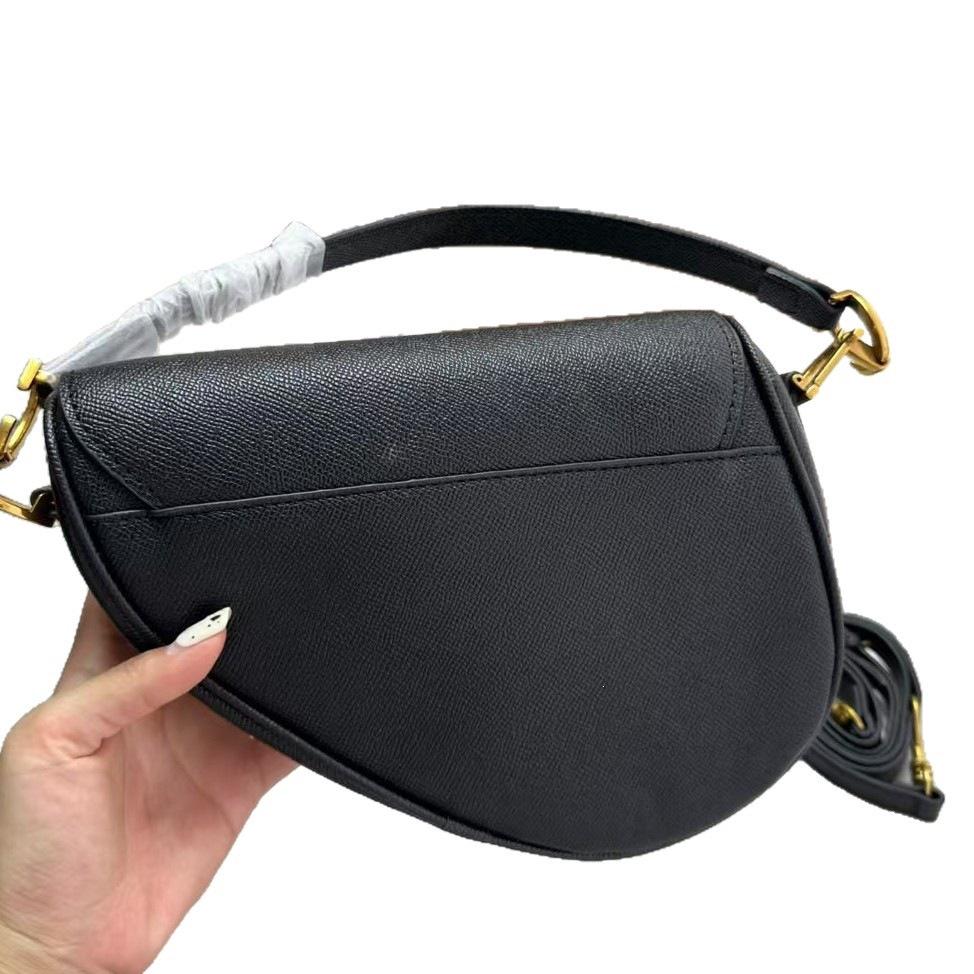 2026 Trendy Women's Fashion Genuine Leather Shoulder & Crossbody Bag