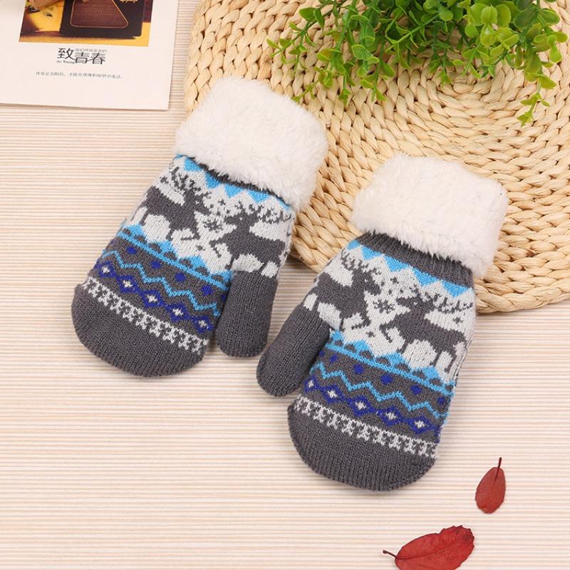 New Children's Children's Warm Gloves Autumn and Winter Piled Thickened Bag Deer Knitted Wool Finger Christmas Gloves