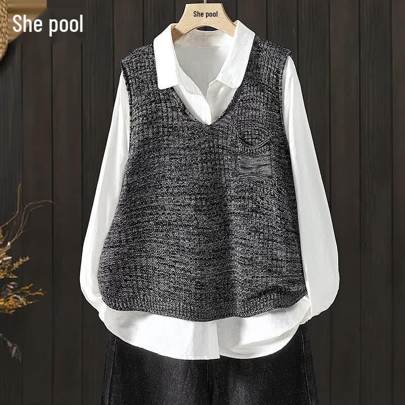 Women s V-Neck Relaxed Fit Knitted Vest M