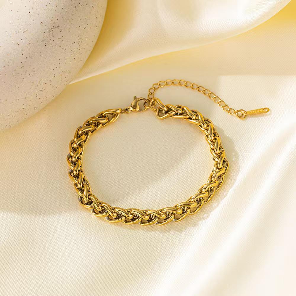 18K Gold Trendy Cuban Link Necklace: European & American Style, Non-Fading, Fashionable Personalized Chain, High-End Jewelry.