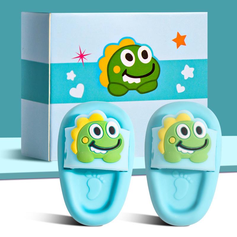 Cartoon Creative Mini Slippers Eraser - Cute, Flake-Free Stationery for Students