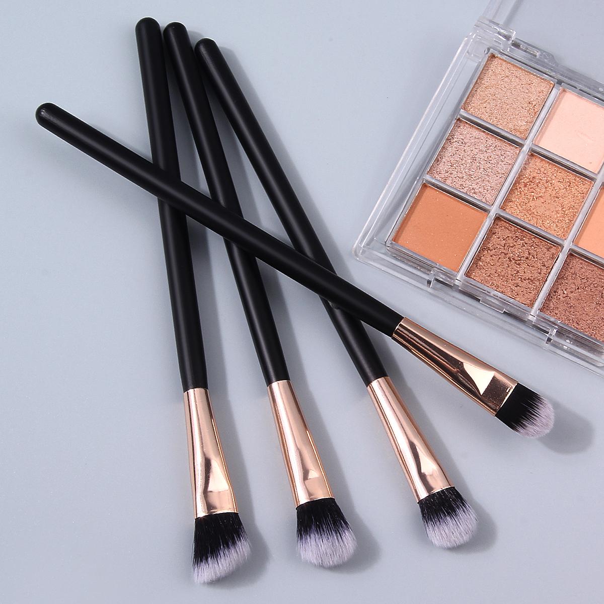 

2025 New 4Pcs Eyeshadow Brush Set Black Gold Wood Handle Soft Non-Shed Bristle For Blending Shading Highlighting Daily Makeup чёрный