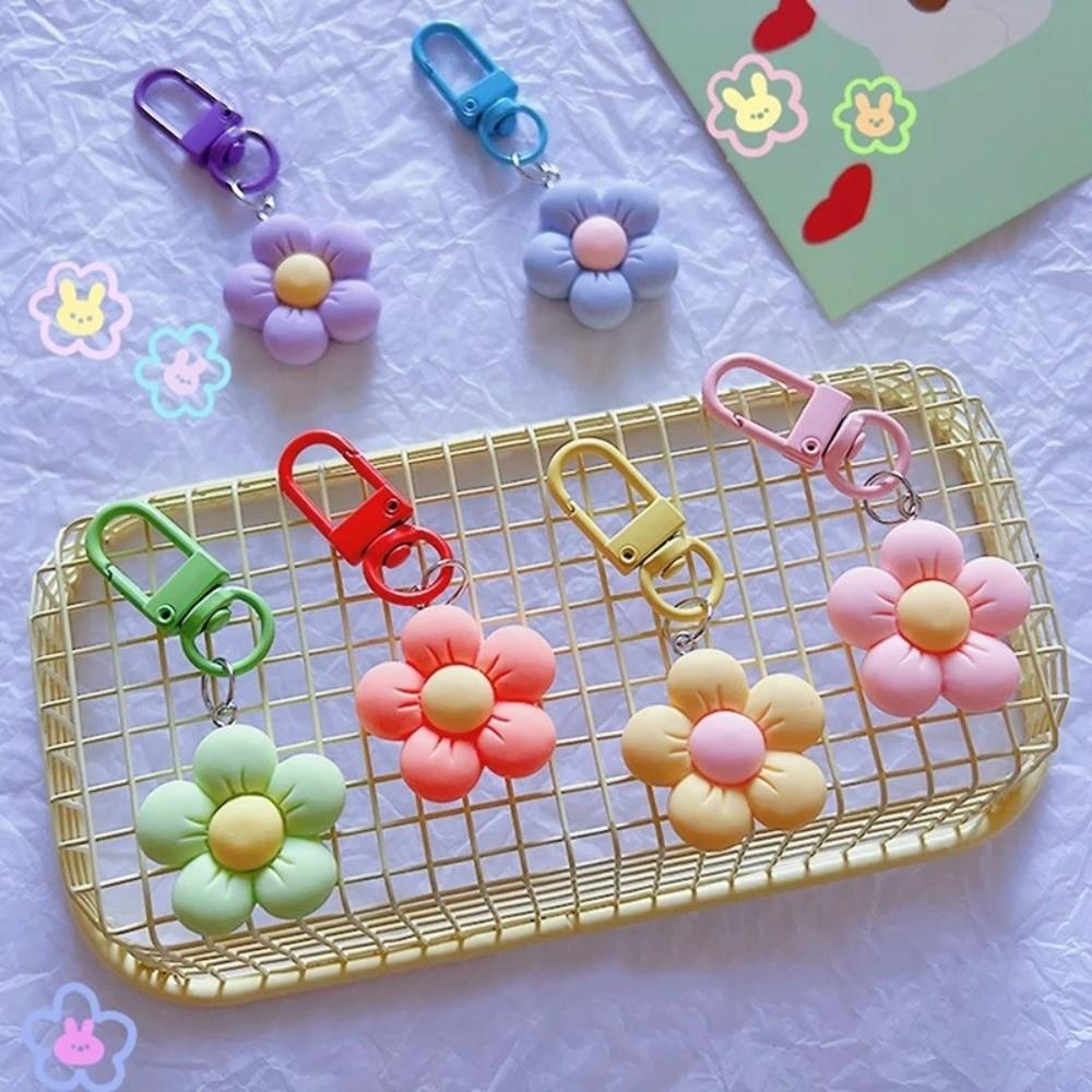 Kawaii Cartoon Colorful Flower Resin Flower Charm Accessories Keychain Backpack Hanging Decoration Bag Charms