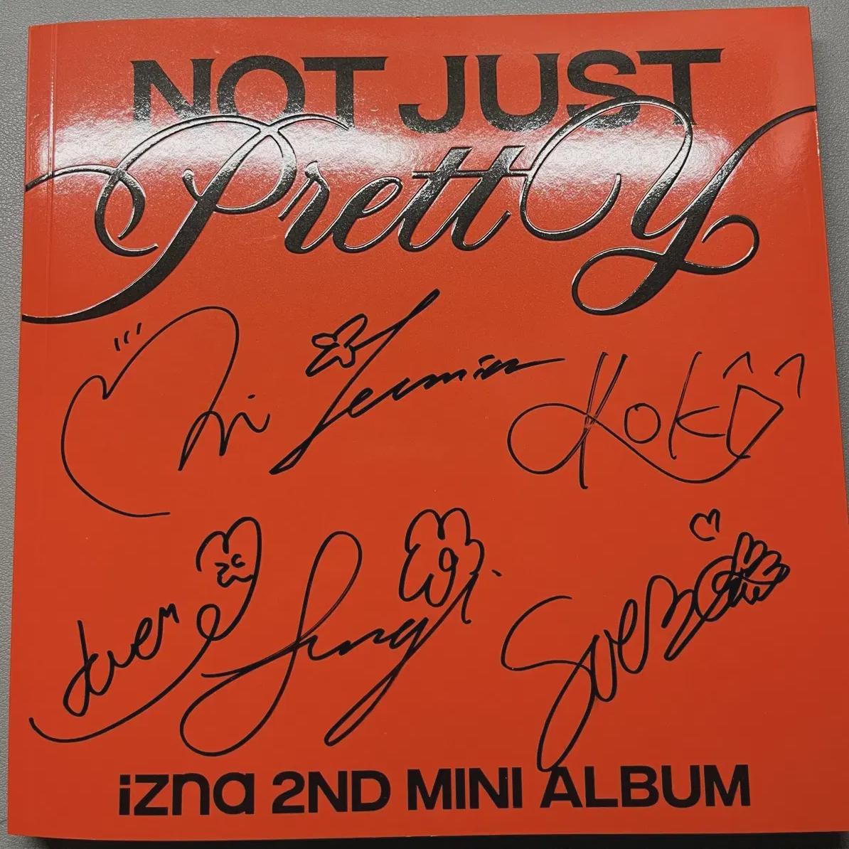 

Izuna Izuna Sign Album