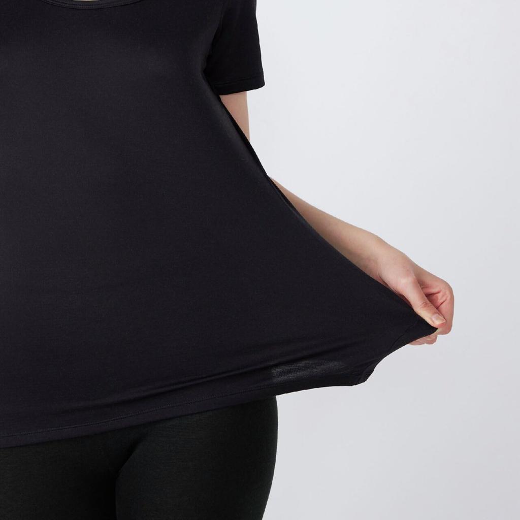 Mizuno Breath Thermo Premium Hot Round Neck Short Sleeve for Daily Lightweight Women's Inner, Heat-Generating Material, Shirt, Black, C2JAC813, Use,