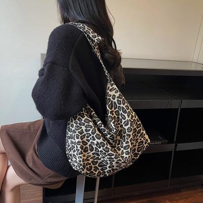Leopard Print Canvas Bag Women's 2025 New Korean Version Large-capacity Messenger Bag Class Commute Shoulder Armpit Tote Bag