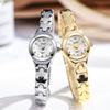 Women's Small Exquisite Arabic Numerals Small Dial Steel Strap Quartz Watch Suitable for Halloween Gifts, Daily Wear and So On.