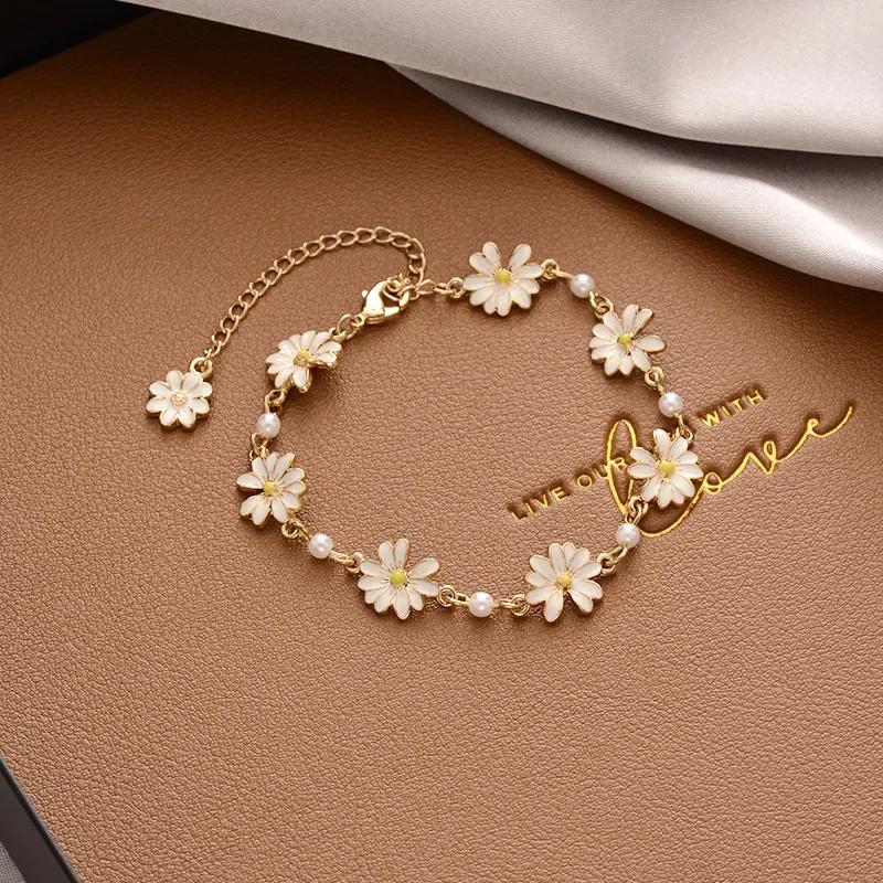 Creative Design Pull Yellow Adjustable Zircon Bracelets for Women Charm Gold Color Stainless Steel Chains Bangles Party Jewelry