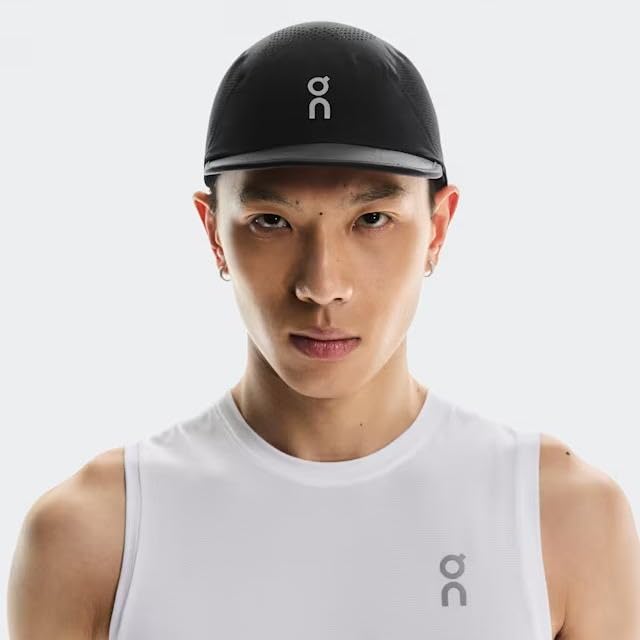 On Ultra Cap Black Unisex