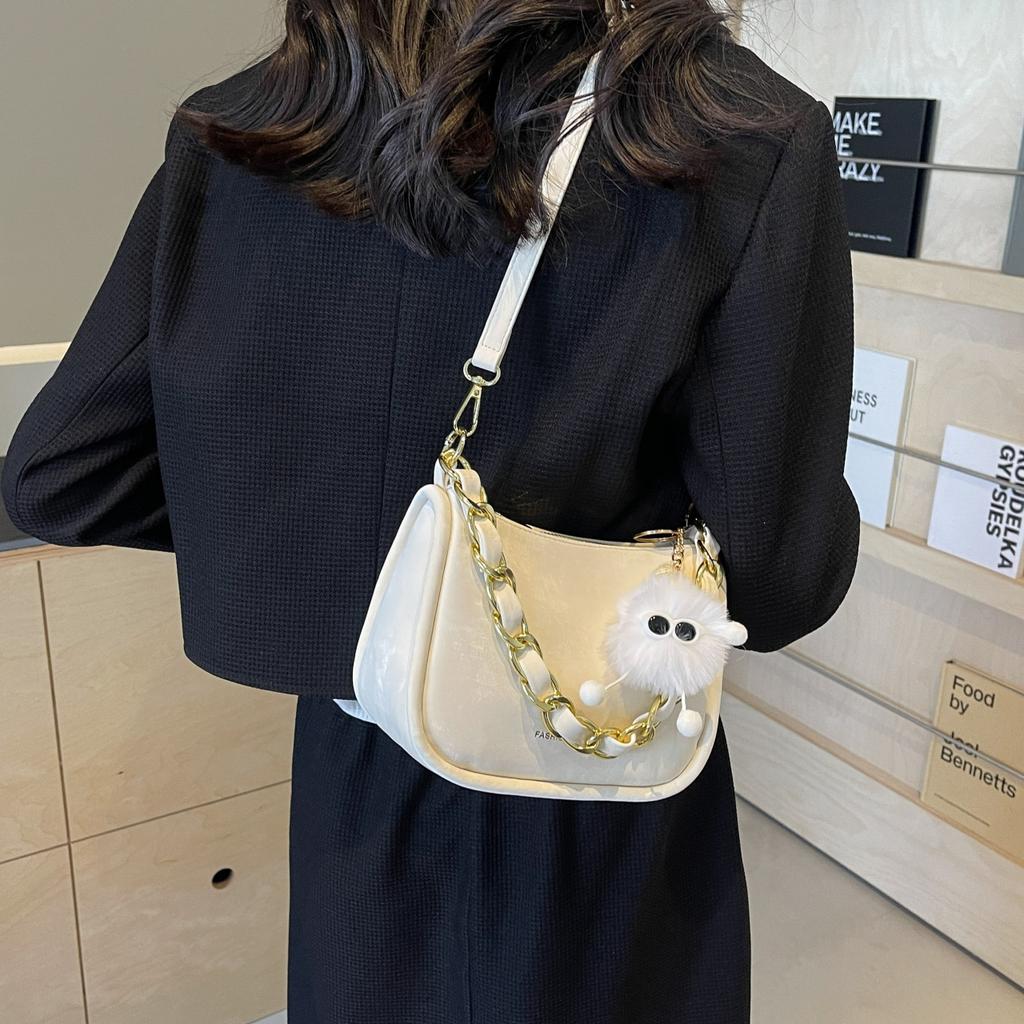 Bag Women's Fashion Messenger Bag Niche Versatile Korean Version Women's Bag Feeling New Shoulder Bag