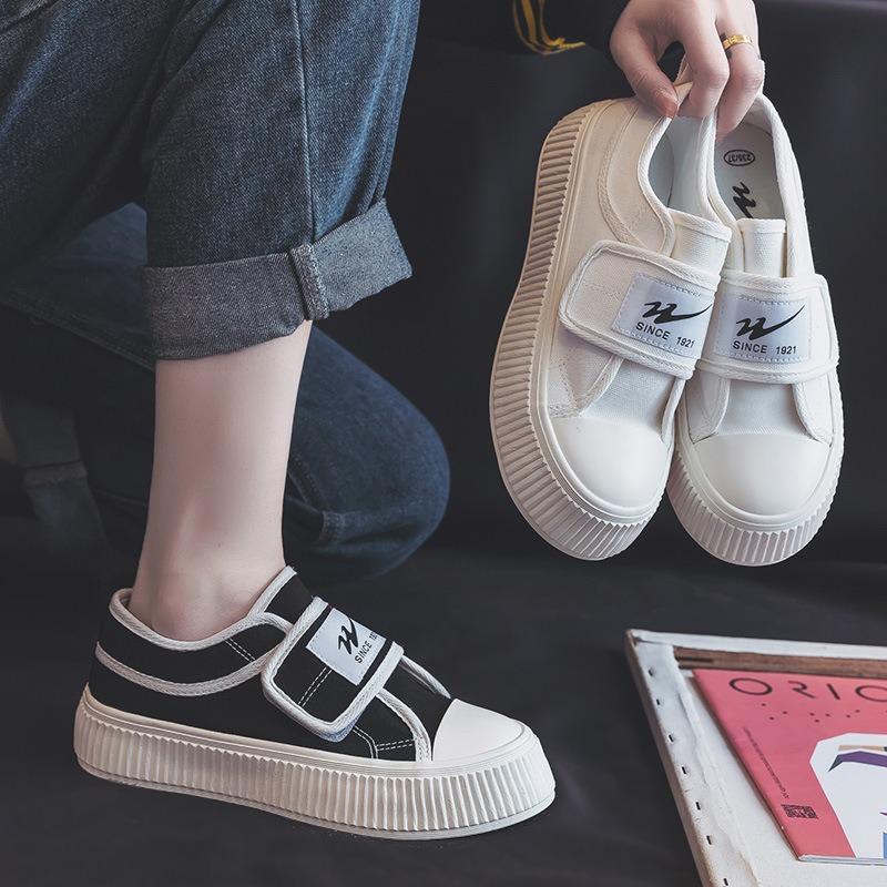 Spring thick-soled buckle canvas shoes female Velcro student cookie shoes lazy retro classic versatile little white shoes
