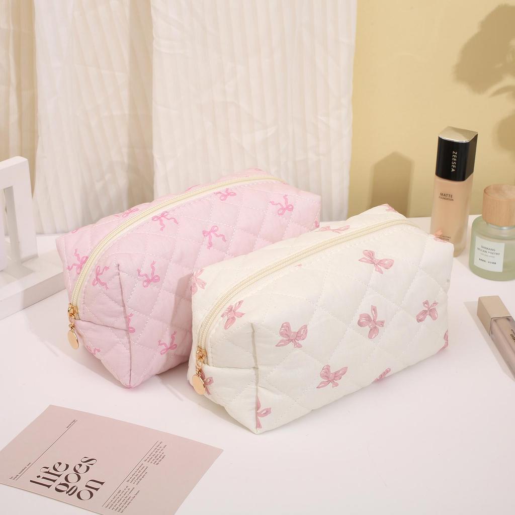 Floral Quilted Cotton Makeup Bag: Large Capacity Student Pencil Case & Toiletries Organizer