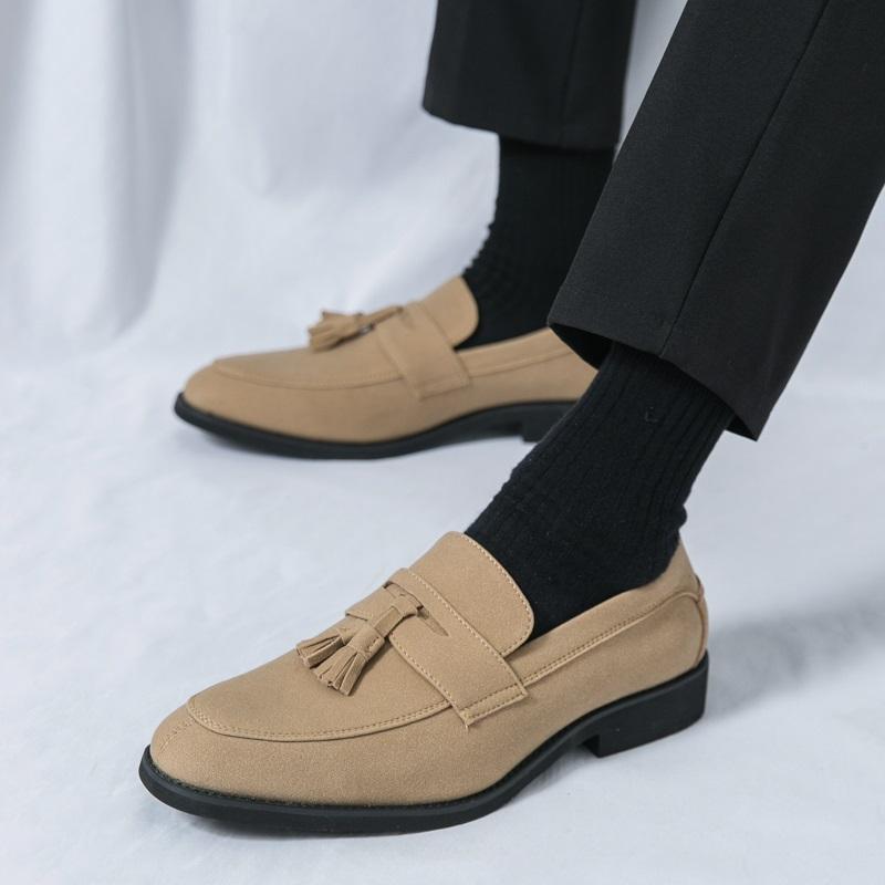 New Arrival Pointed Suede Leather Tassel Dress Shoes For Men's Luxury Designer Wedding Party Loafers Sapatos Tenis Masculino