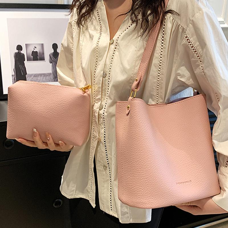 Premium Sense Bag Women'S Fashion Simple Soft Leather Shoulder Mother Bag Commuter Bucket Bag